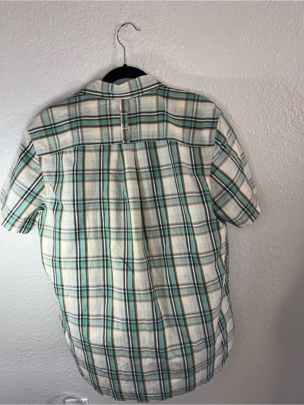 The North Face Men’s Short Sleeve Plaid Button-Down Shirt in Mint and White - Picture 2 of 4